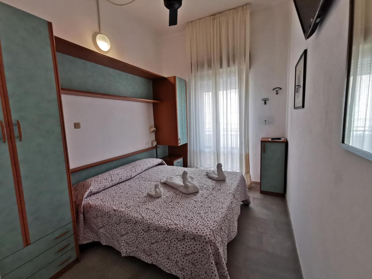Hotel Vistamare Viserba ريميني المظهر الخارجي الصورة