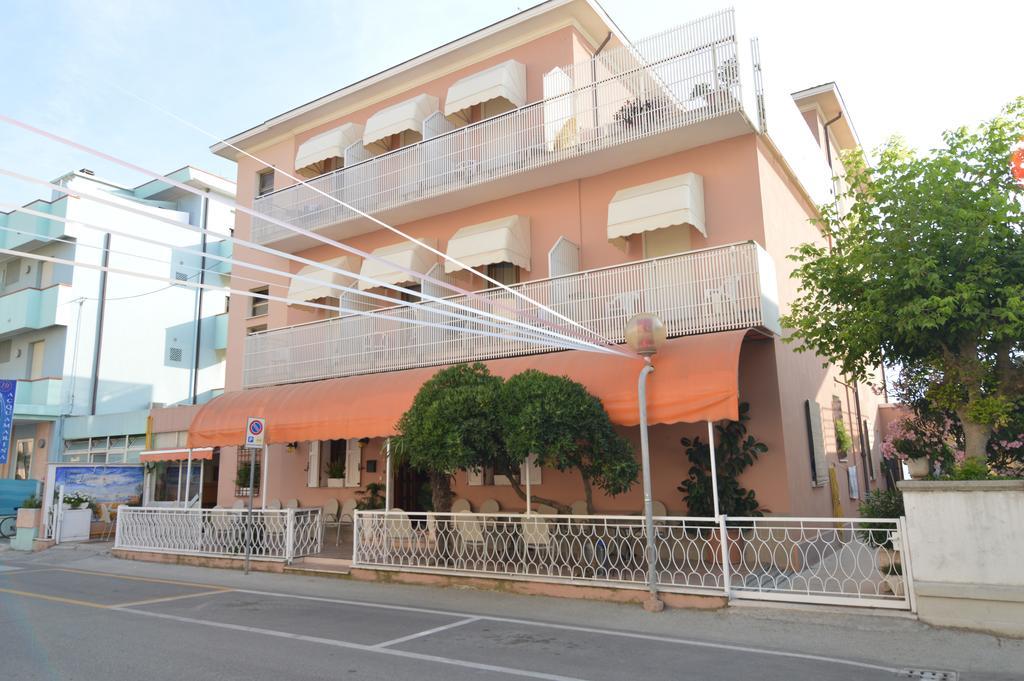 Hotel Vistamare Viserba ريميني المظهر الخارجي الصورة