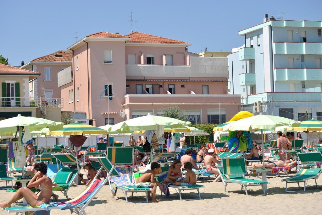Hotel Vistamare Viserba ريميني المظهر الخارجي الصورة